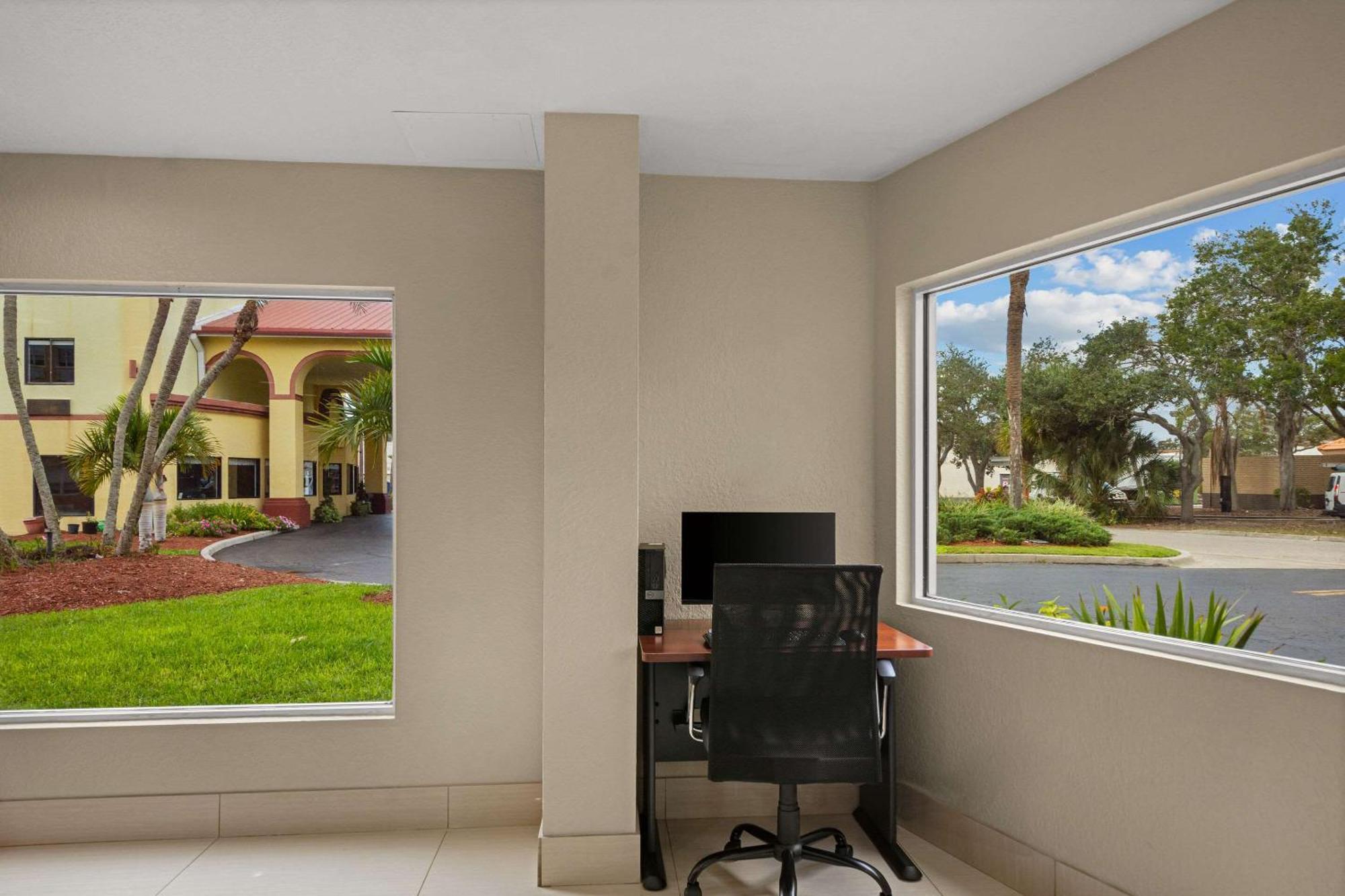 Quality Inn Sarasota I-75 Vamo Экстерьер фото