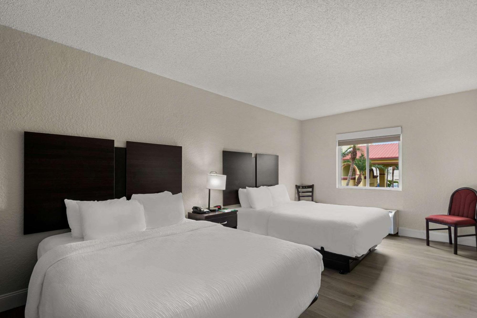 Quality Inn Sarasota I-75 Vamo Экстерьер фото