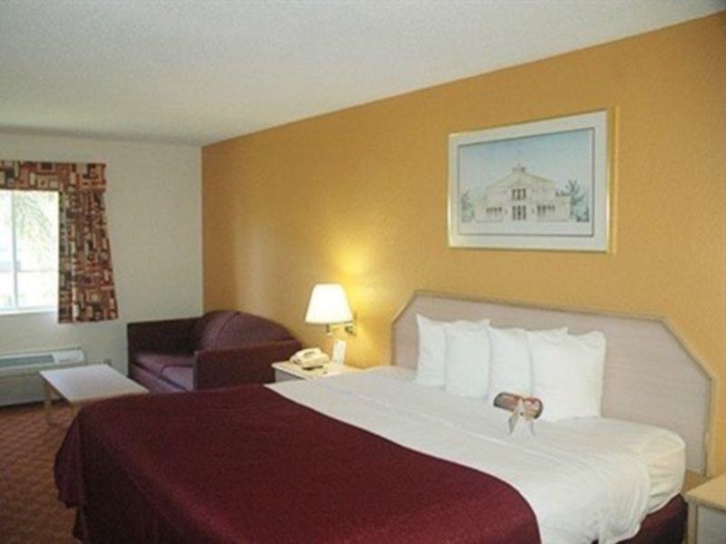 Quality Inn Sarasota I-75 Vamo Экстерьер фото